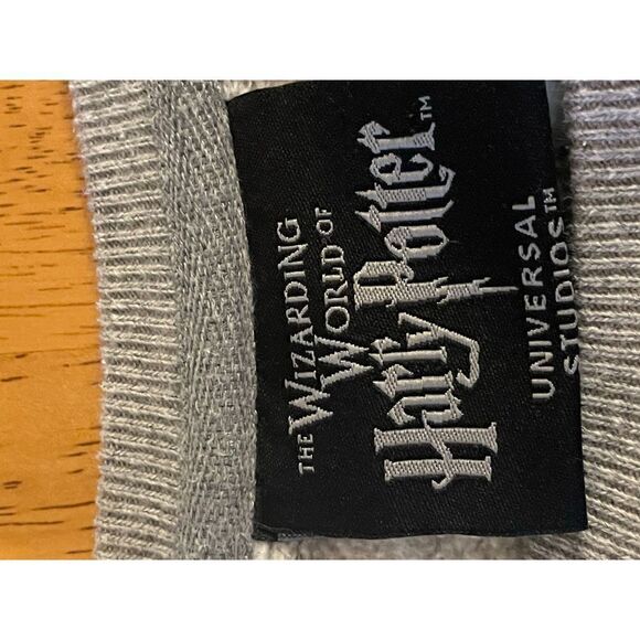 Harry Potter Embroidered Sweatshirt Griffindor Loose Fit Pullover Women’s L 16 - Picture 10 of 13